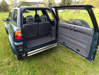 Toyota RAV4 2,0 - 3