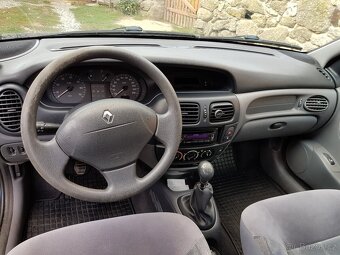 Renault Megane 1.6 16V (79 kW), r. 1999 – na díly, bez STK - 3