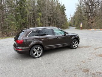 Audi Q7 7 mist 3.0 tdi 176 kW tazne webasto - 3