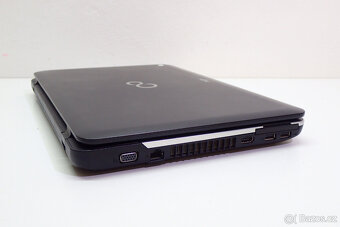 Pracovní Notebook Lifebook AH512 - 3