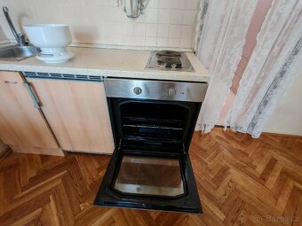 Kuchyňská linka vč. spotřebičů. - 3