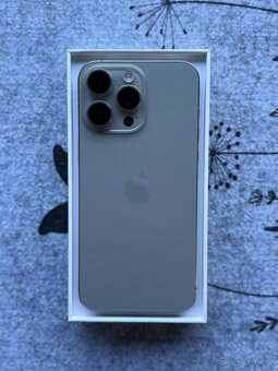 Apple iPhone 15 Pro Max, 256GB přírodní titan-záruka9/2026 - 3