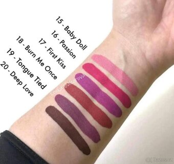 Tekutá matná rtěnka Farmasi 15 Baby Doll - 3