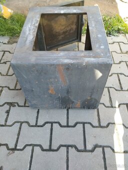 Podstavec pod kotel - 3