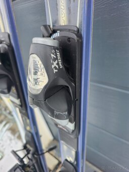 Lyže Dynastar + hůlky - 3