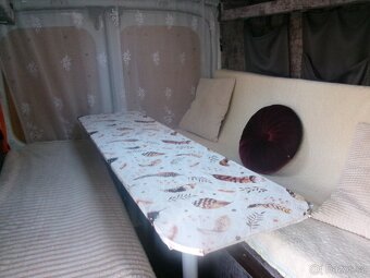 Prodám obytnou dodávku Ford Transit - 3