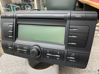 Autorádio Škoda Stream MP3 - 3