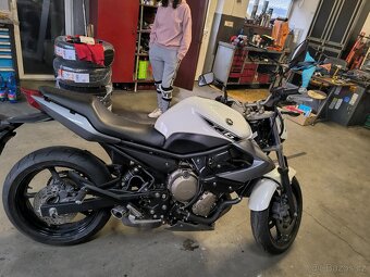 Yamaha xj6 - 3
