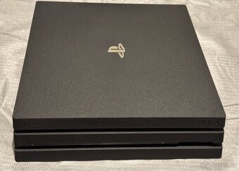 Sony PlayStation 4 Pro 1TB Black + 2x DualShock - 3
