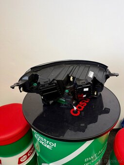 Peugeot Traveller Xenon - 3