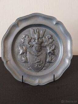 Cínový talíř s erbem - 3