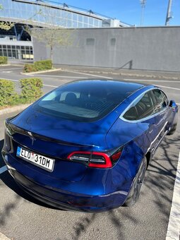 Tesla Model 3 - 3