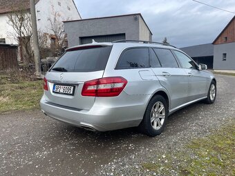 Mercedes-Benz E200,Navi,Tažný,Alu - 3