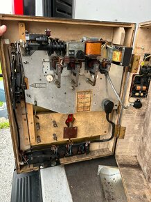 Starý hrací automat - 3