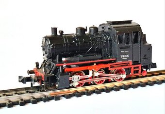 Vláčky N - Parní tendrová lokomotiva BR 89 005 DRG TRIX 2043 - 3
