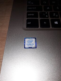 Notebook ASUS VIVOBOOK - 3