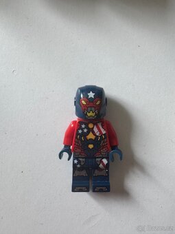 Lego Marvel Super Heroes 76077 - 3