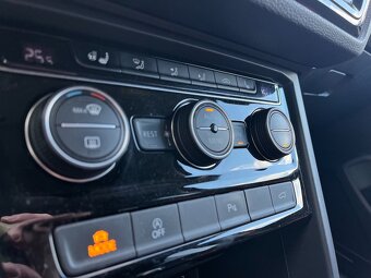 VW Touran Highline 1,5 TSI EVO 7DSG 110kW ACC Full LED ERGO - 3