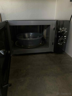 Mikrovlnka Brandt SM2606B - 3