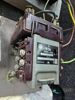 Stykač EPM V13C cívka 220V ; 24V 50Hz 40A - 3