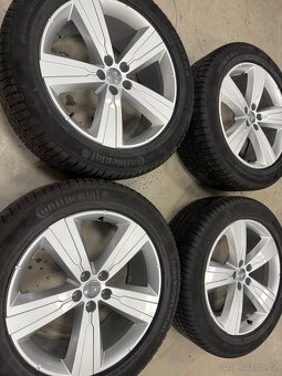Alu kola Audi q7 5x112 r20 8jX18 et28 zimní pneu - 3