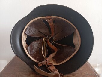 Německá helma M 40 - 3