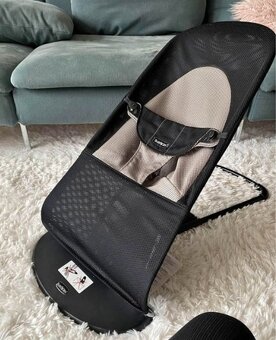 BABYBJÖRN houpací lehátko Soft Mesh Black/Gray - 3