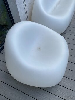 Svítící nábytek na zahradu - 3