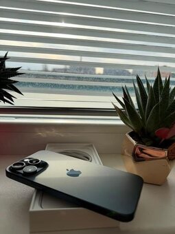 iPhone 15 pro max - 3