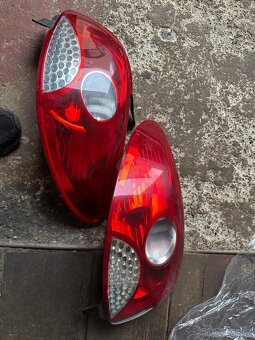 Peugeot 206 zadní lampy - 3