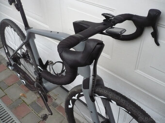 karbonový gravel velikost L na sadě Sram force AXS 2x12 - 3