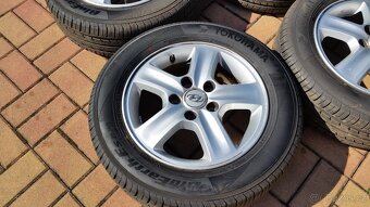 Letní sada Hyundai 5x114,3 R15 pneu 185/65/15 zánovní - 3