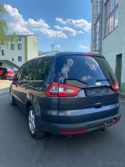 FORD Galaxy Ghia 2.0 TDCi 103kW - 3