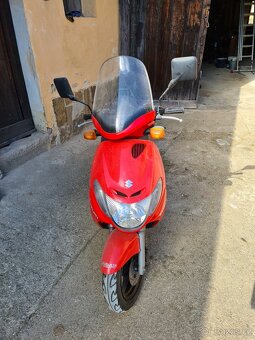 Skútr Suzuki - 3