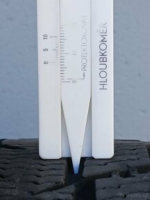 Zimní pneu Nokian 215/60/17C vzorek 7mm - 3