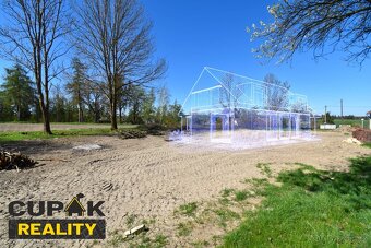 Prodej stavebního pozemku 860 m² Sebranice - 3
