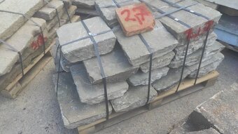 Stará kamenná dlažba, moravská droba, zápražáky - 3