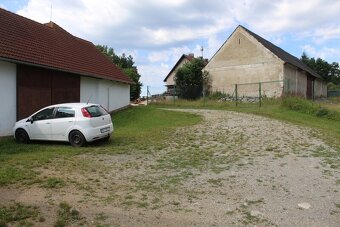 Pronájem komerčních prostor o ploše 150 m2 v obci Hůrky u Li - 3