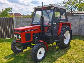 Traktor Zetor 7011 s TP, SPZ a platnou STK - 3