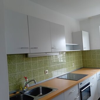 Kuchyňská linka se spotřebiči - 3