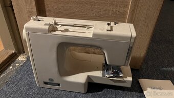 Šicí stroj Zetina 6233 - 3