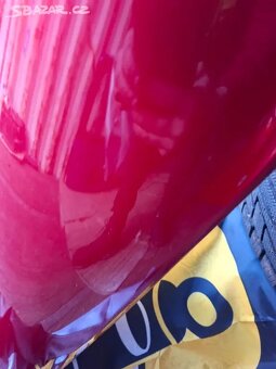 Levý předni blatník citroen c3 - červený , 2008 - 3