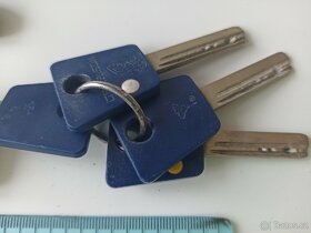Bezpečnostní kování K/K, bezpečnostní vložka, klíče - 3