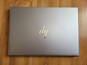 HP ZBook Firefly 14G10 - R7 PRO 7840HS, 64GB, 2TB - 3