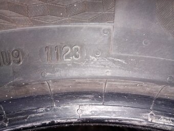 225/60 R17 - 3