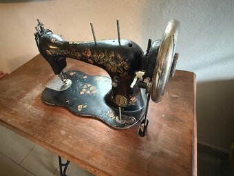 Šicí stroj Singer typ Improved Family z roku 1893 - 3