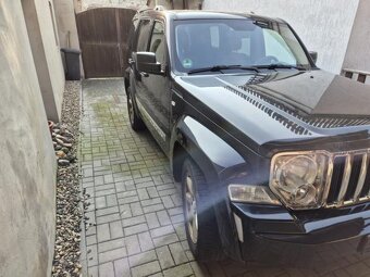 Prodám Jeep Cherokee 2.8CRD 147kW - TAŽNÉ ZAŘÍZENÍ - 3