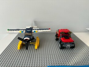 lego city 60070 - 3
