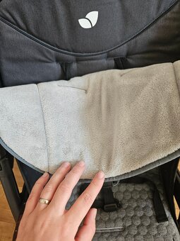 Kočárek sporťák joi litetrax s příslušenstvím - 3