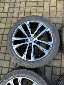 ORIGINÁL Alu Volkswagen SINGAPORE R17, 5x112 - LETNÍ PNEU - 3